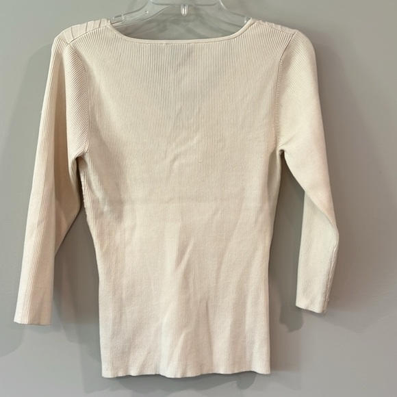 Christina Rotelli - M, beige cream twist front vneck top - Picture 4 of 6
